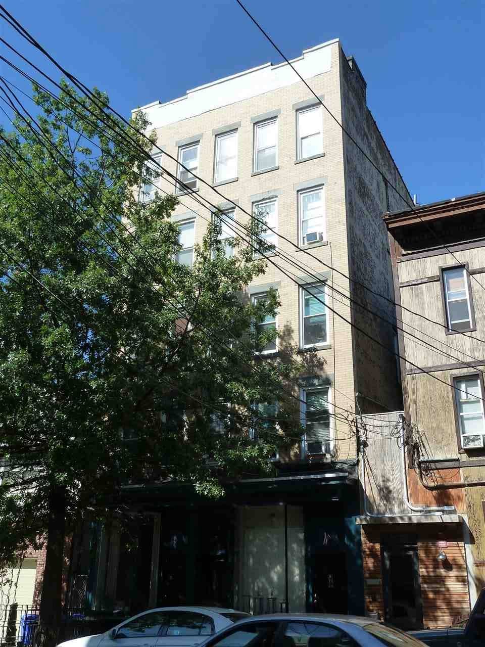 Sunny One Bedroom Apartment - 1 BR New Jersey