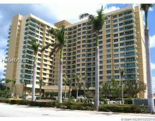 FULLY FURNISHED UPDATED CORNER 2BR/2BA APARTMENT IN THE BUILDING WITH BEACH SERVICE
