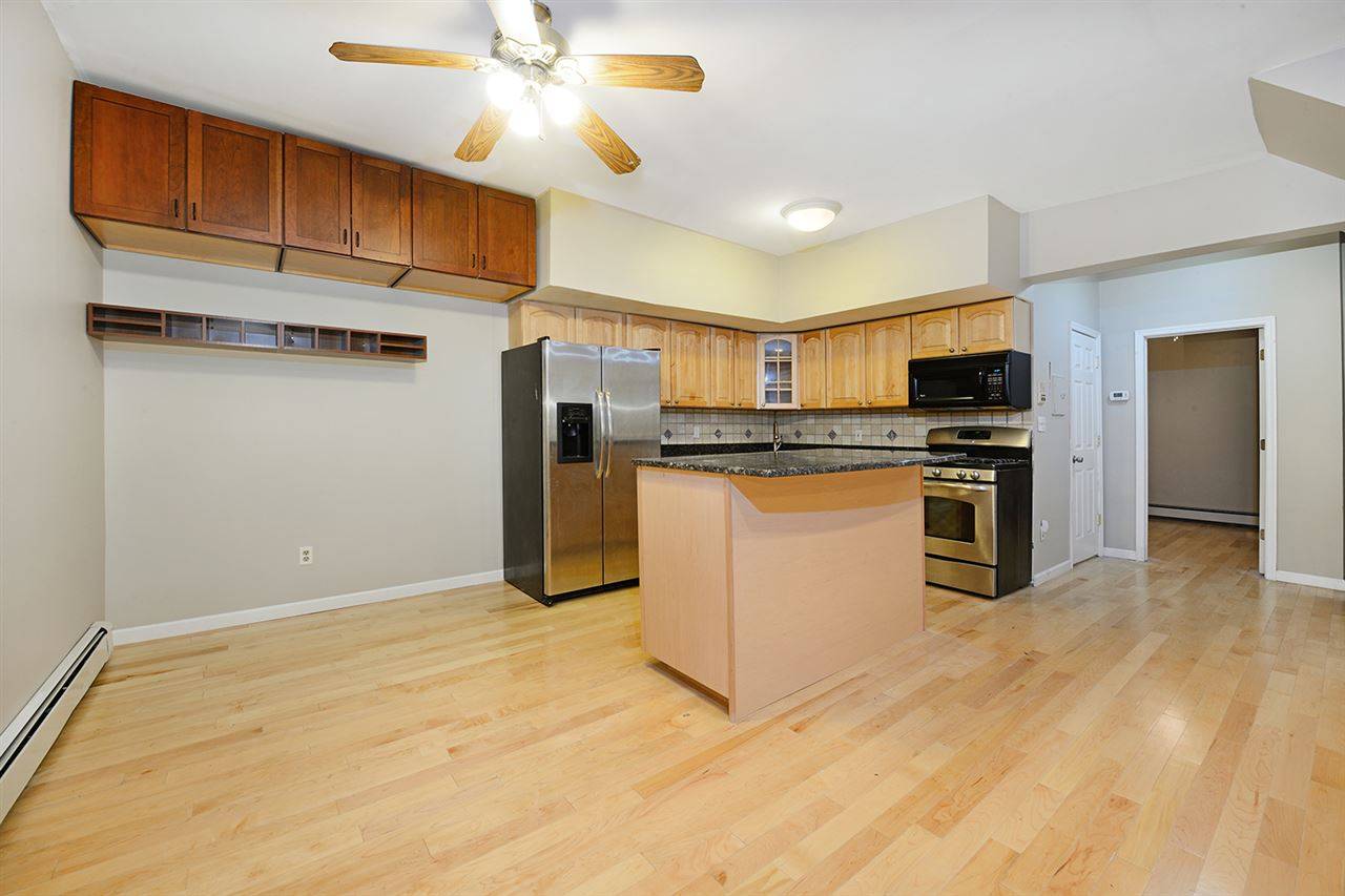 Beautifully renovated 2 bedroom available in a prime downtown Hoboken location