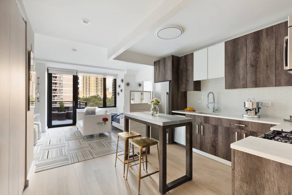 Fabulous Financial District 1 Bedroom Apartment with 1 Bath featuring a Rooftop Deck and Fitness Center