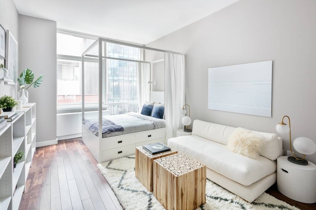 No Broker Fee + 1 Month Free Rent!!!   Limited Time Only!!!   Exceptional Chelsea Studio Apartment with 1 Bath featuring a Rooftop Deck and Swimming Pool