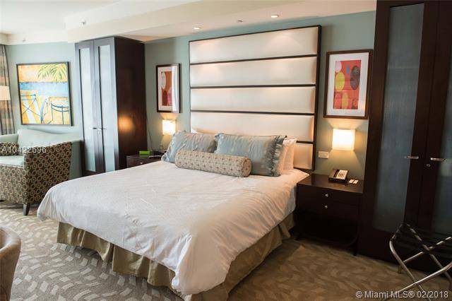 Condo hotel unit- beautifully furnished in demand Fountainebleau Hotel and residences