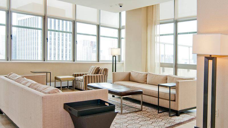 Great price for 2 Bed/ 2 Bath in Financial District, Swimming Pool, 24 Hours Concierge etc.