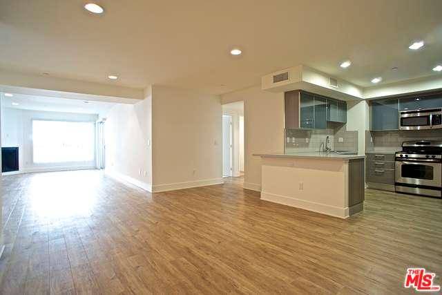 SEE PRIVATE REMARKS FOR SHOWING INSTRUCTIONS - 3 BR Condo Brentwood Los Angeles