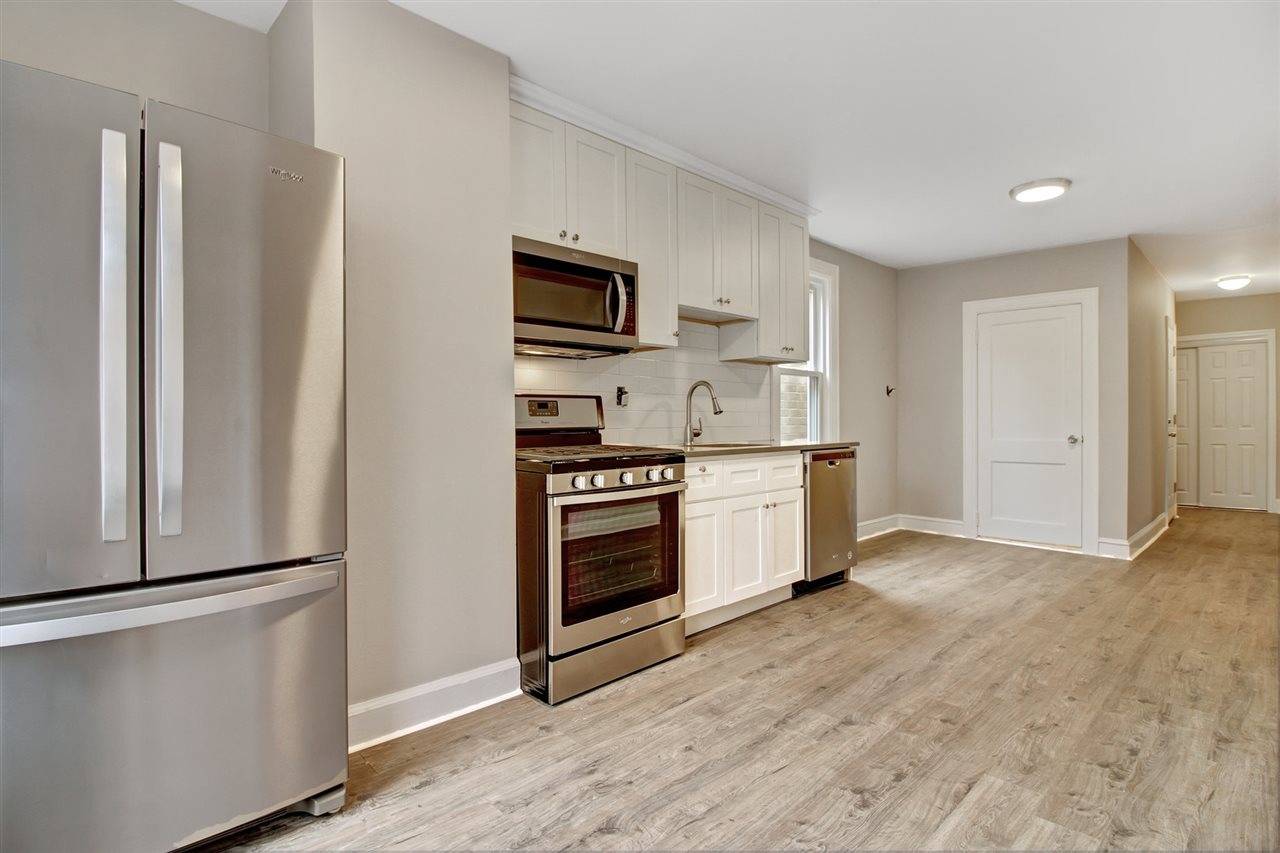 This completely renovated 2 Bedroom + Den / 1 Bathroom home is only steps away from Boulevard East
