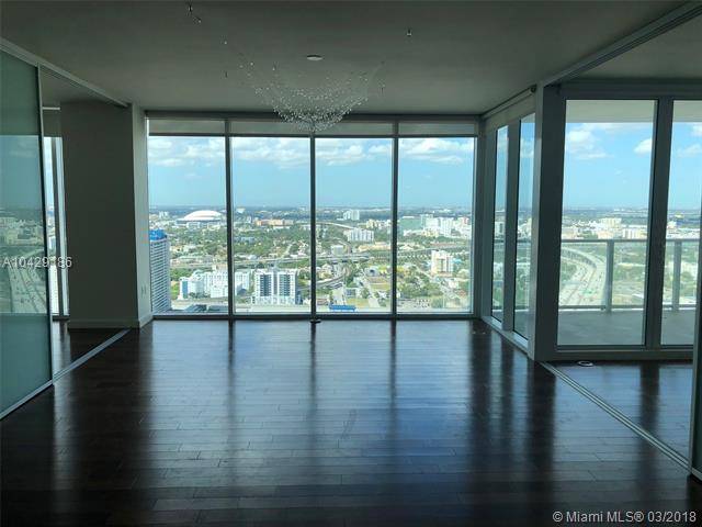 BEAUTIFUL 2 BED 2 1/2 BATH WITH THE BIGGEST SUNSETS IN MIAMI