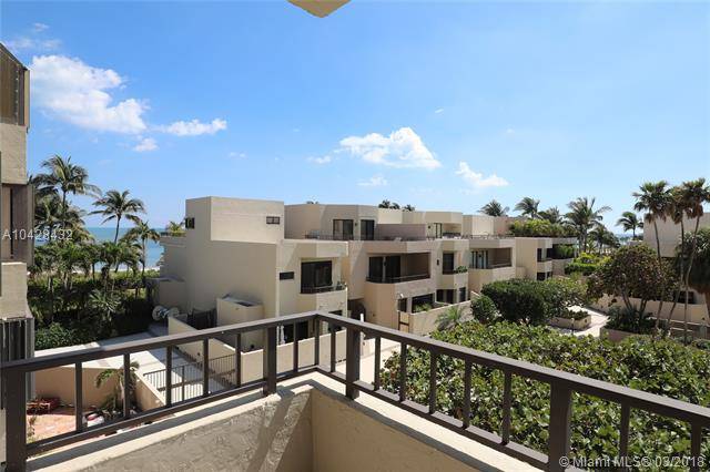 RECENTLY REMODELED APARTMENT WITH NEW FLOORS - KEY COLONY 2 BR Condo Key Biscayne Florida