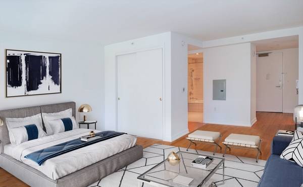 No Broker Fee + 1 Month Free Rent!!!   Limited Time Only!!!   Fine Upper West Side Studio Apartment with 1 Bath featuring a Rooftop Deck and Fitness Center