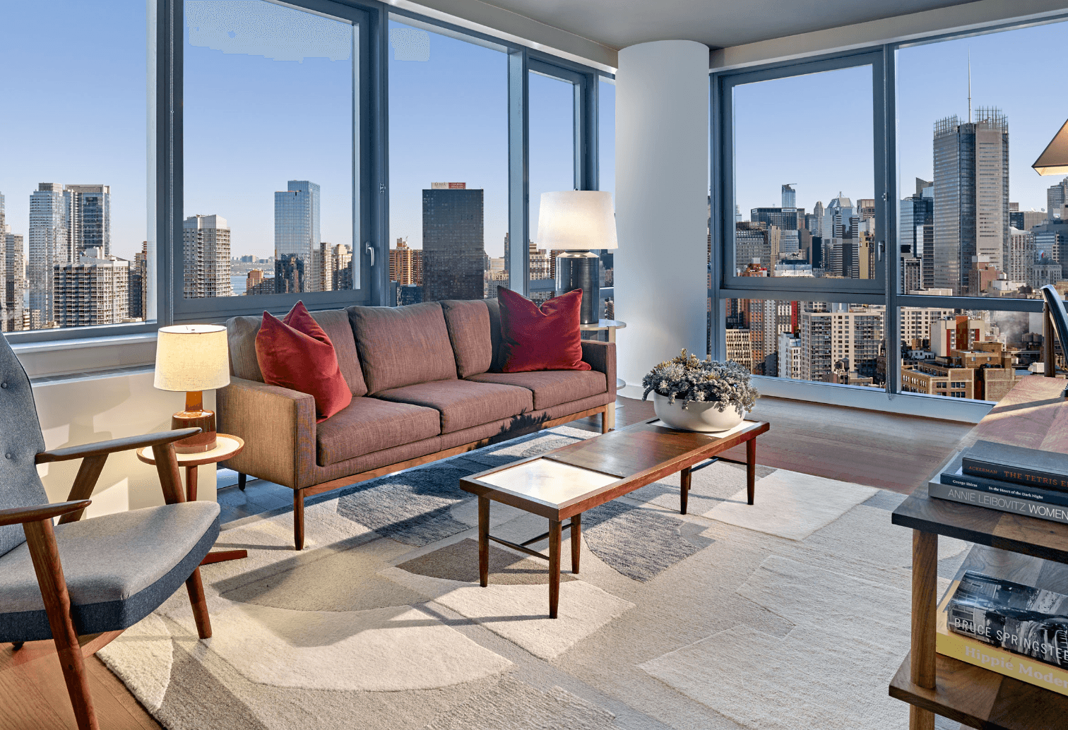 No fee Gorgeous 1 bed with stunning Hudson River and Manhattan views, and incredible amenities in Midtown West.