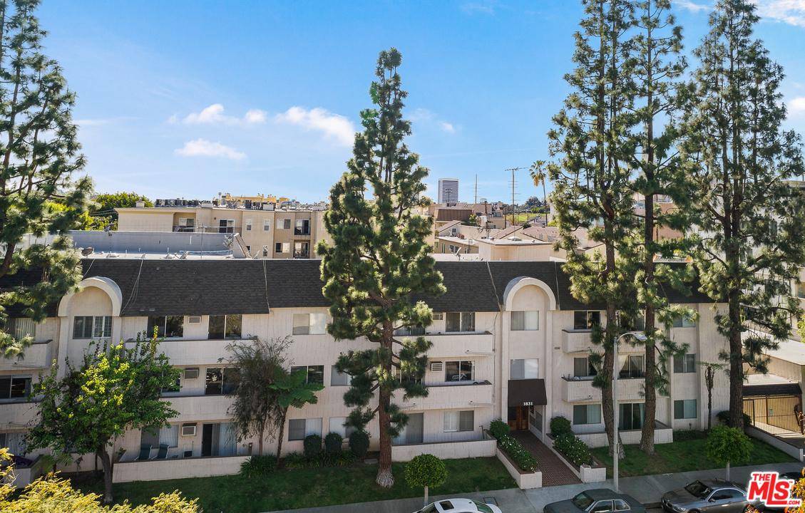 Beautiful and bright - 2 BR Condo Westwood Los Angeles