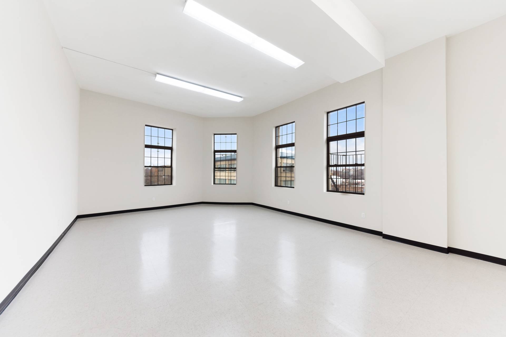Bronx Commercial Lease: New Vanilla Box Executive Corner Office Suite