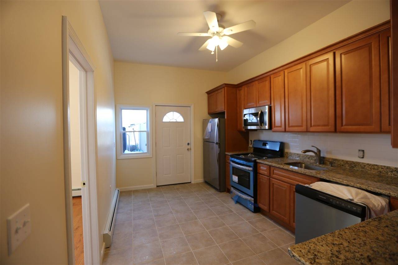 Available NOW - 3 BR New Jersey