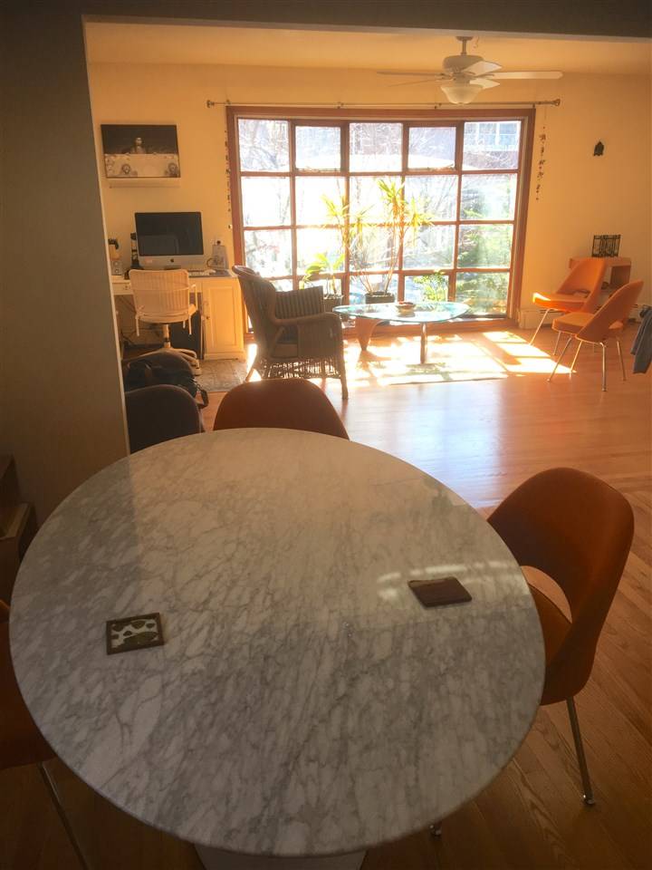 Bright and Spacious 2 Br/1Ba Rental in the Bluff area of Weehawken