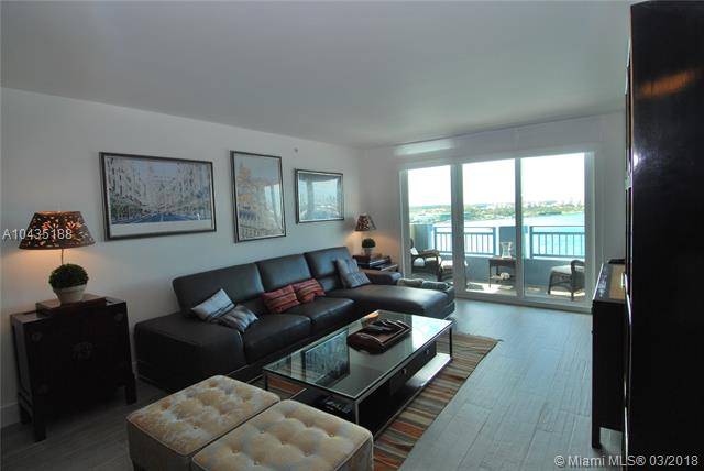 Totally remodeled 2/2 unit in the Yacht Club at Portofino