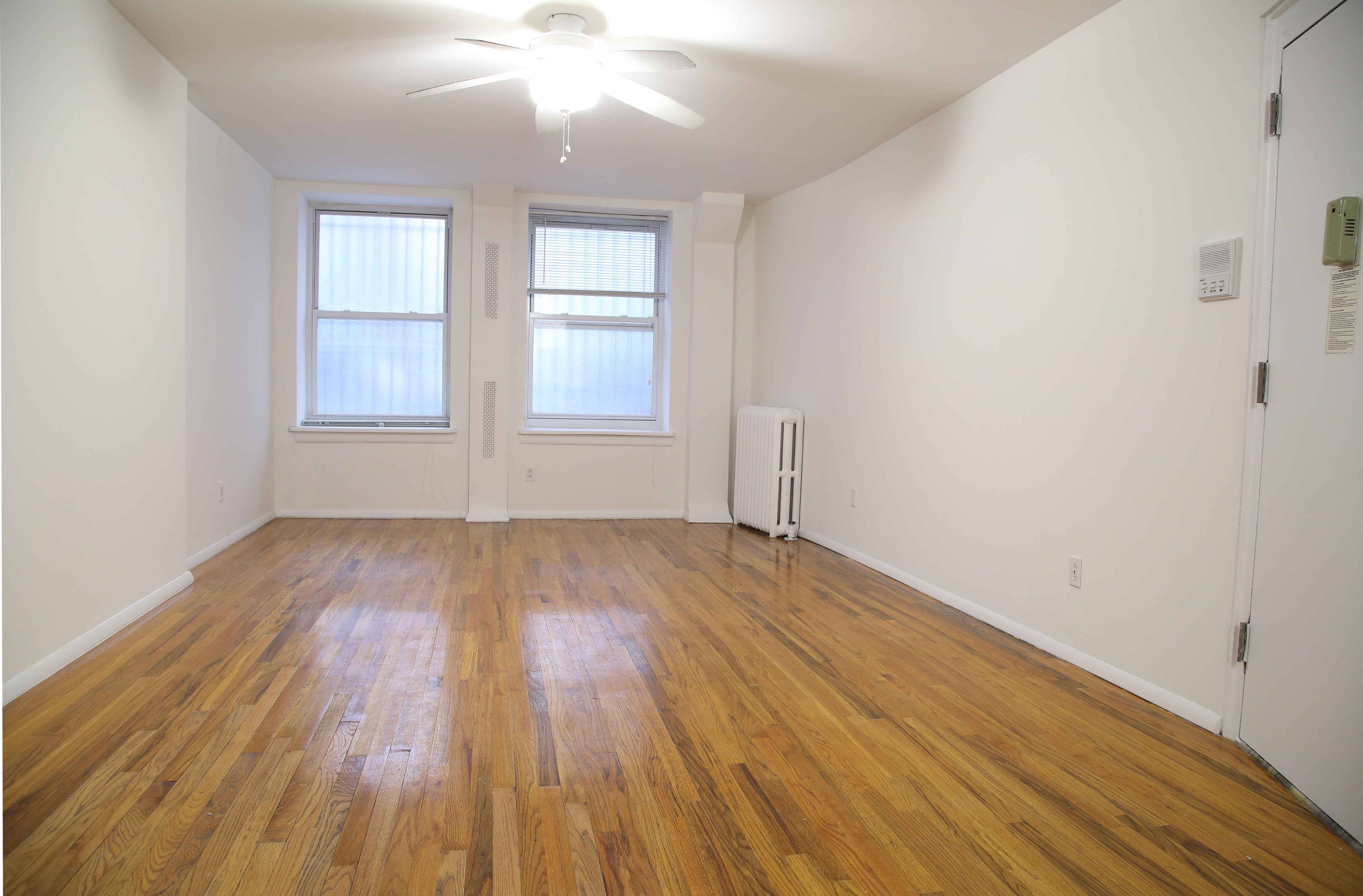 South Facing Studio for Immediate Occupancy