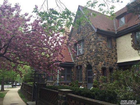 Greenway 7 BR Multi-Family Forest Hills LIC / Queens