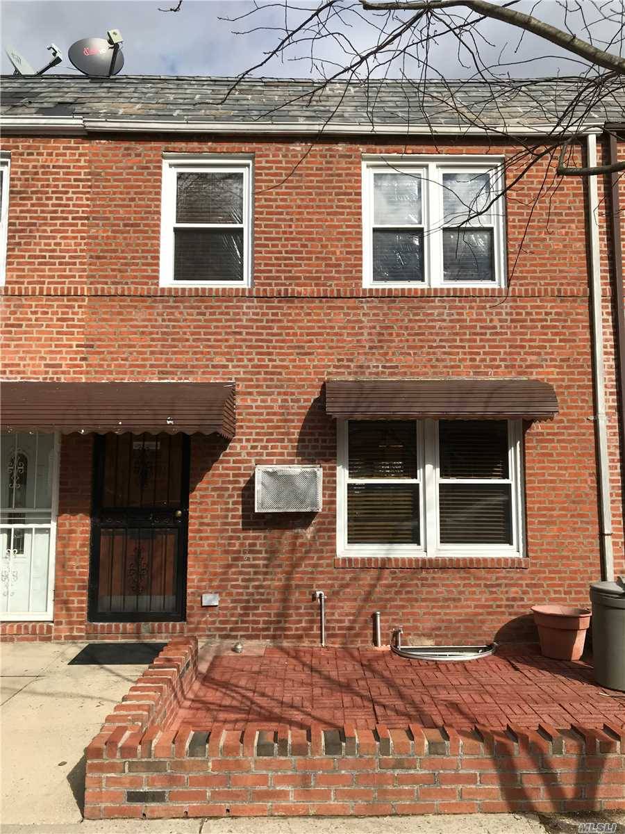 Beautiful Brick Townhouse, In Excellent Condition!