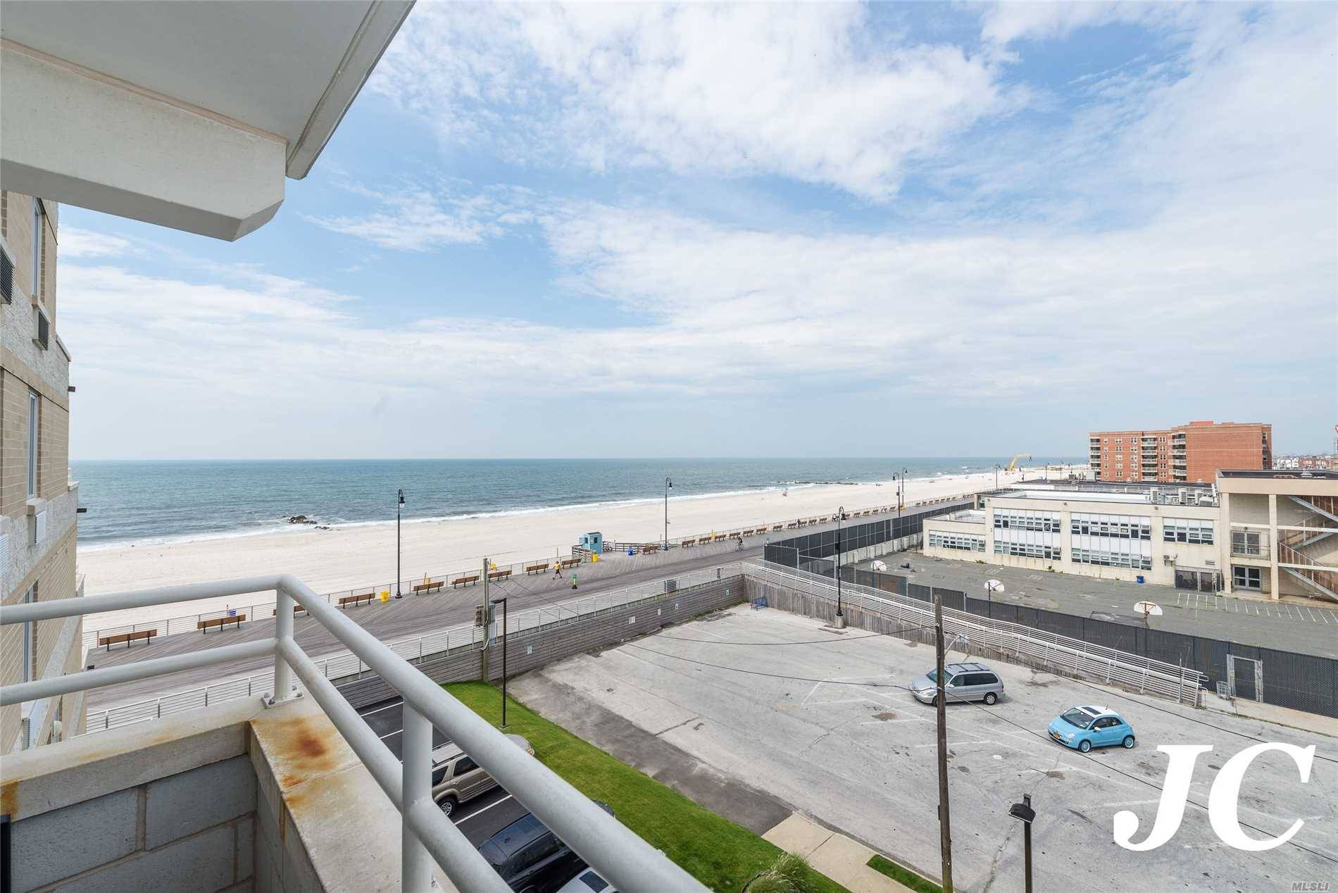 Immaculate Summer Rental In Ocean Front Building W Ocean View, Private Terrace And Parking!