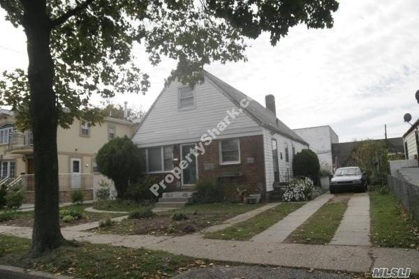 154 St 3 BR House Forest Hills LIC / Queens