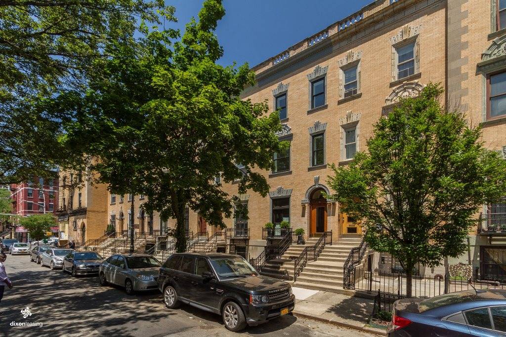 NO FEE + 1 MONTH FREE - Restored Striver's Row Townhouse - 5 BR / 4.5 BA