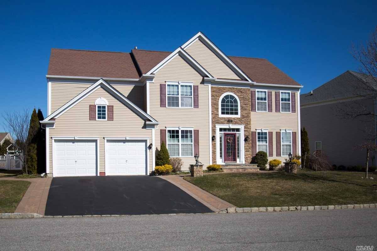 Briarwood Featuring Vaulted Entry And Family Room, 4 Bedrooms, Office, Sun Room, 4.