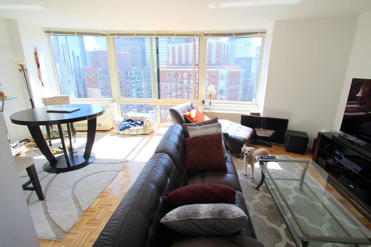 Large 1 Bedroom w/ City and Water Views - Tribeca Park