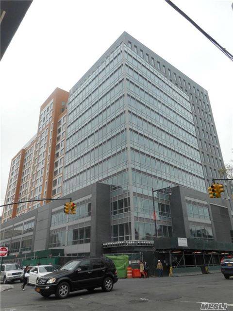 39th Studio Commercial Flushing LIC / Queens