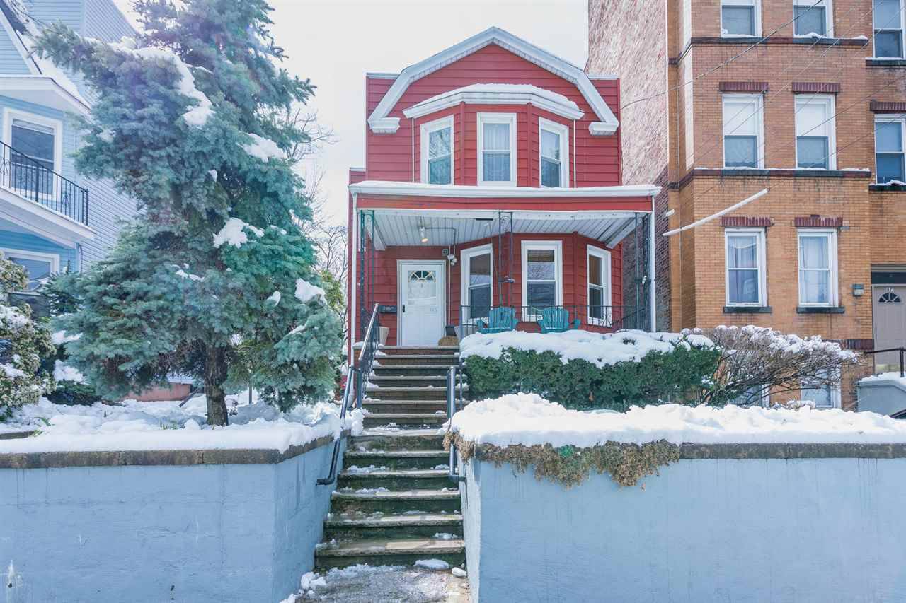 Move right into this free-standing historic home with 3 bedrooms