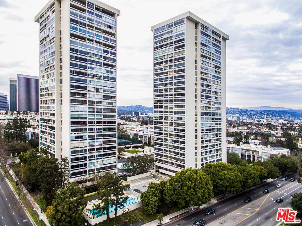 Spectacular sweeping views - 2 BR Condo Beverlywood Los Angeles