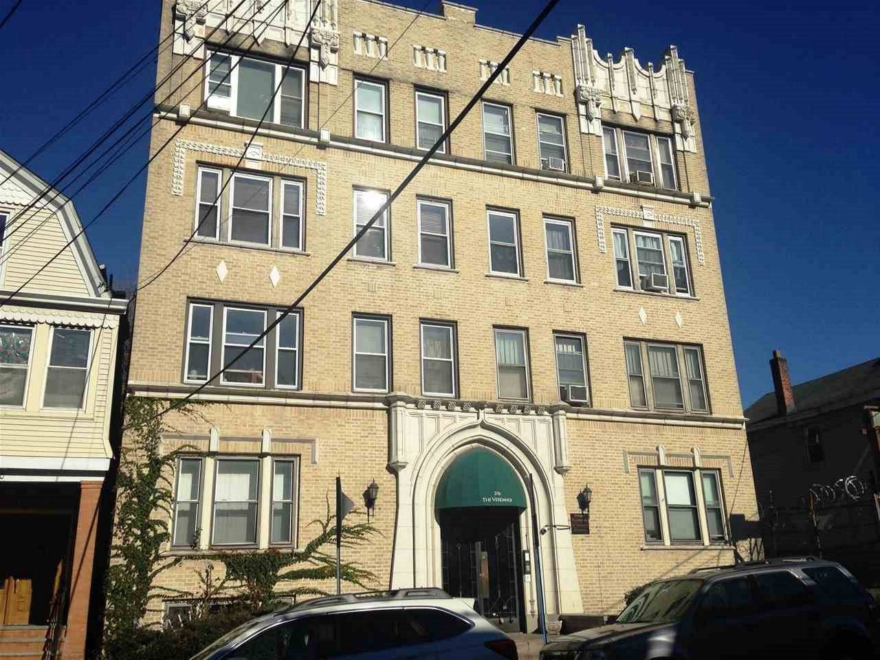 Large 2 BR convenient to Kennedy Blvd - 2 BR New Jersey