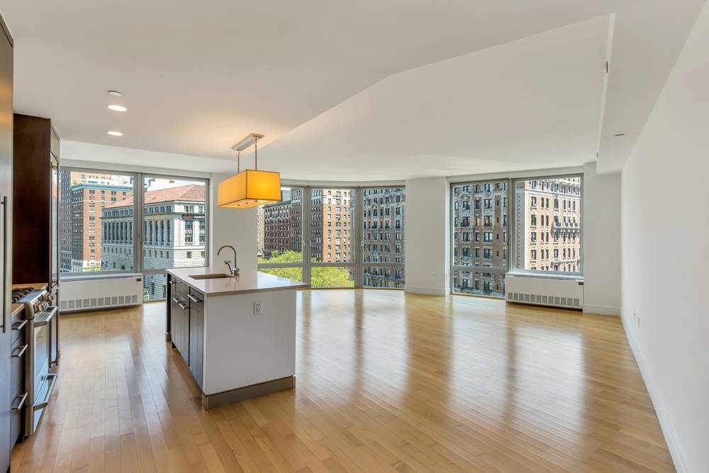 NO FEE + ONE MONTH FREE Gorgeous Apartment, Upper West Side, W/D, Gym, Roofdeck, Amenities