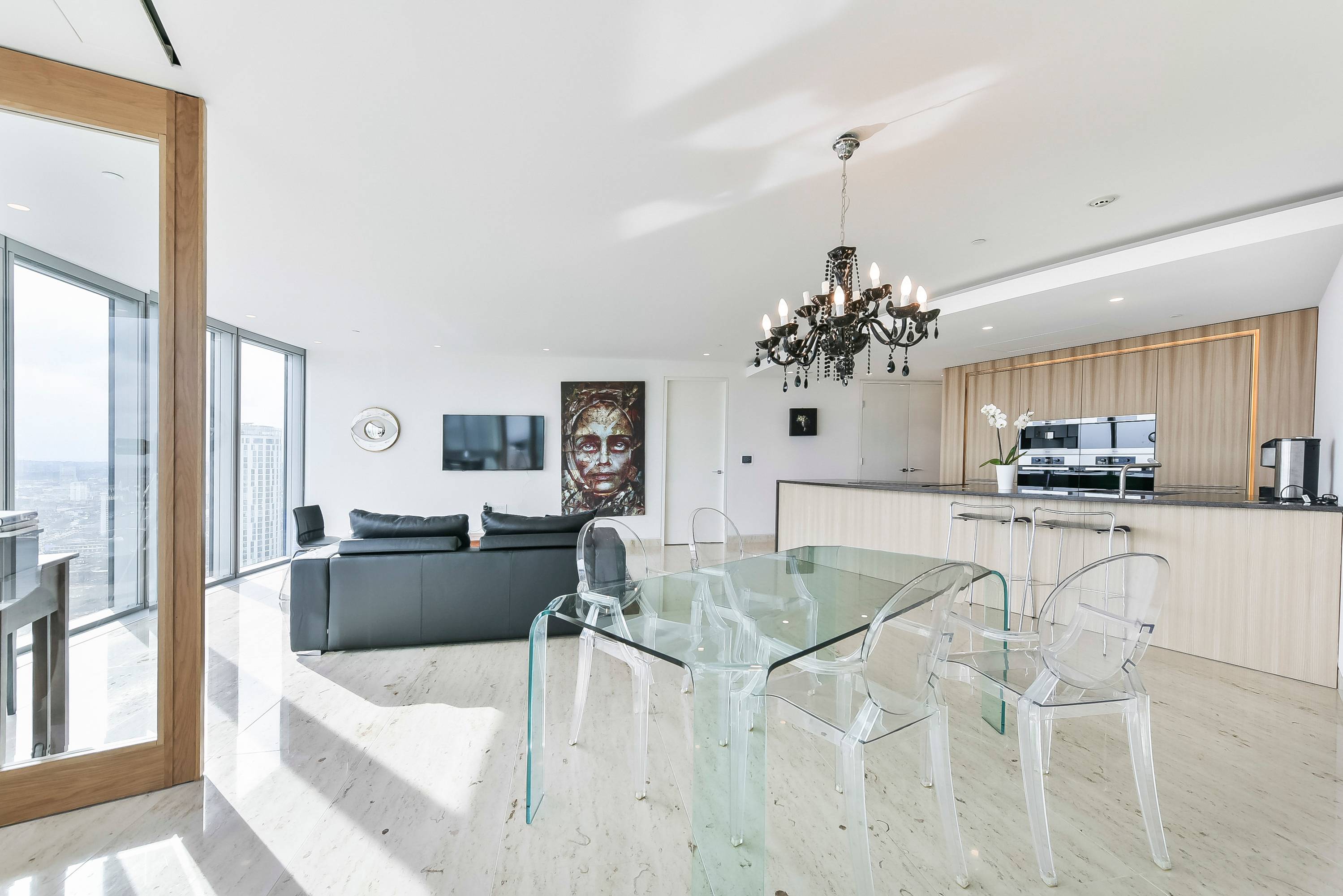 Stunning 2 bedroom apartment for sale in Battersea, London SW8