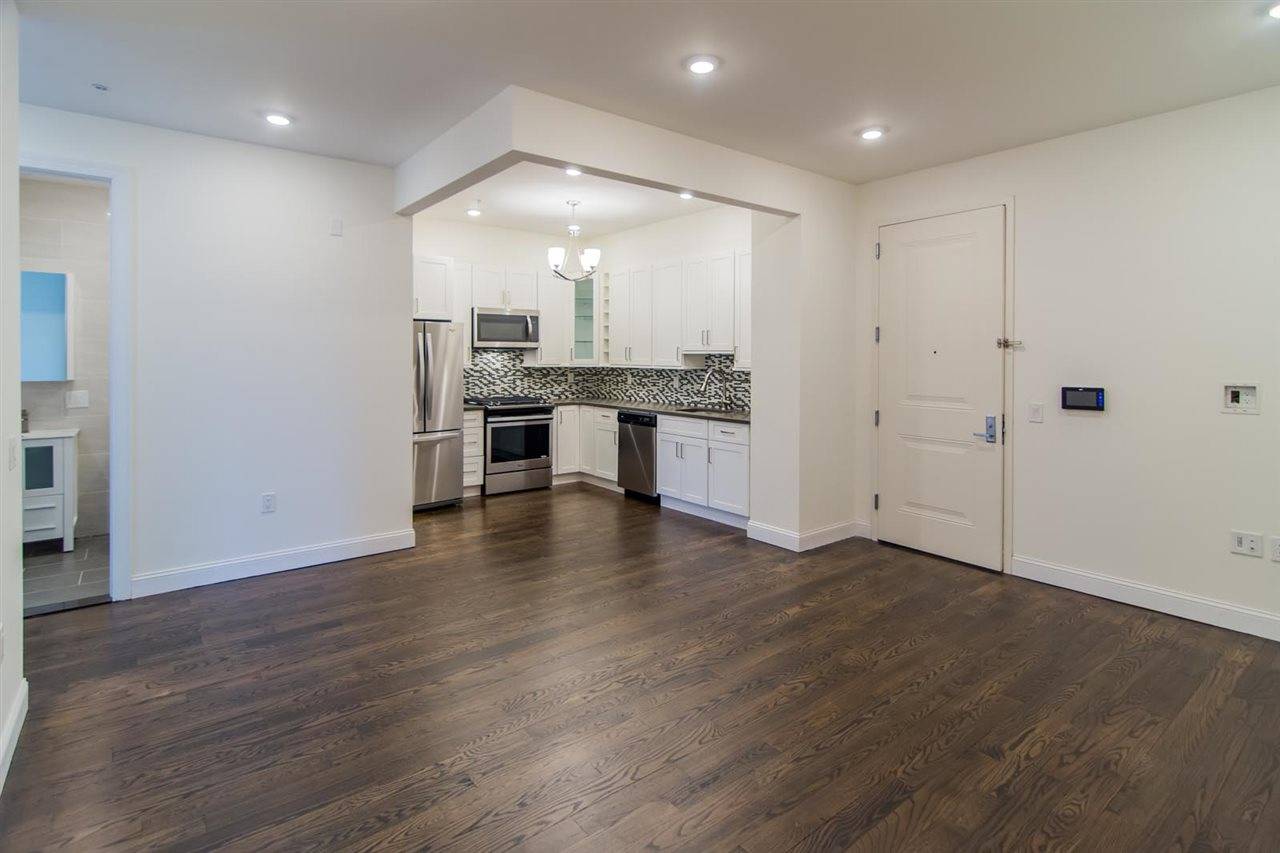 Welcome to 318 Washington luxury 2 bedroom 1 bath apartment in the heart of downtown Hoboken