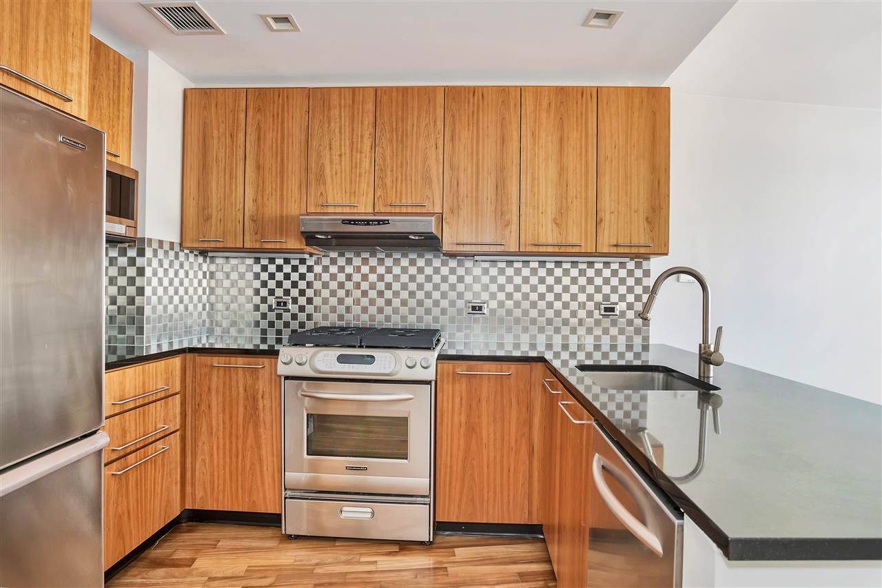 Spectacular waterfront Penthouse large 1BR/1BA in pristine “like-new” condition at Liberty Terrace