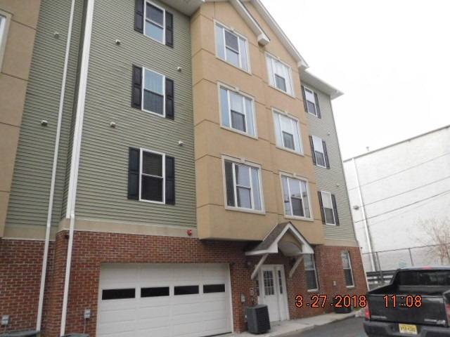 Newer style 2 bedroom 2 bath condo in the heart of WNY