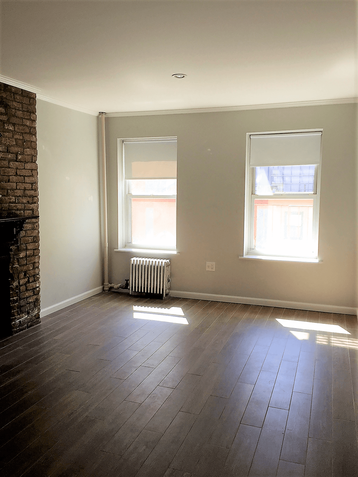 Beautifully Renovated Studio Only 1 Flight Up and Steps from the 7/A/C/E/1/2/3 Subway Trains and Penn Station!