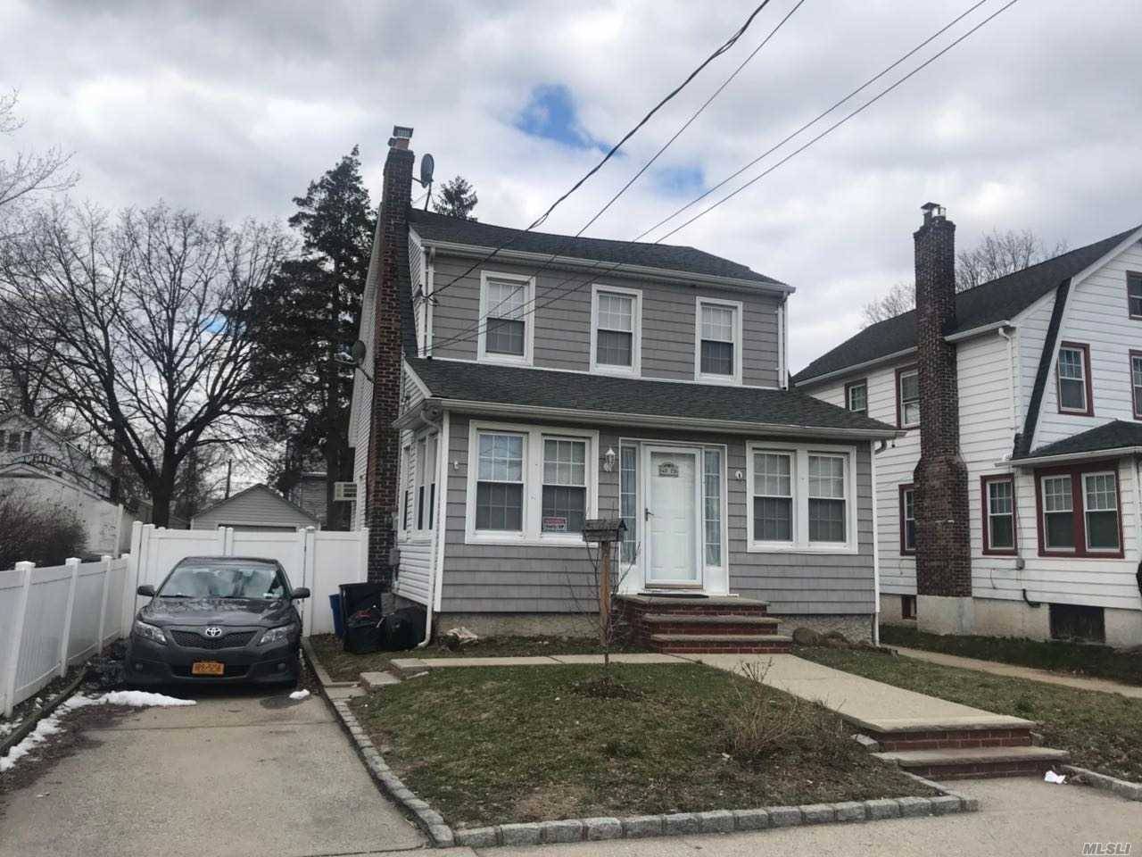 168th 3 BR House Flushing LIC / Queens