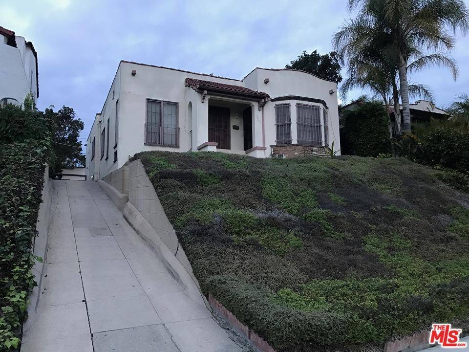 Great investment opportunity - 2 BR Duplex Mid Wilshire Los Angeles