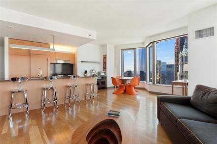 Massive Tribeca 3 bedroom 2.5 Bath with Water Views, Pool, Washer/Dryer in unit No Brokers Fee