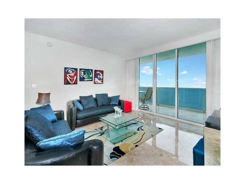 This Upper Penthouse offers luxury - Beach Club III 3 BR Condo Hollywood Miami