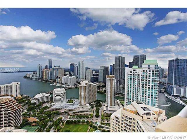 Come experience one of the most amazing Penthouse units in the Brickell area