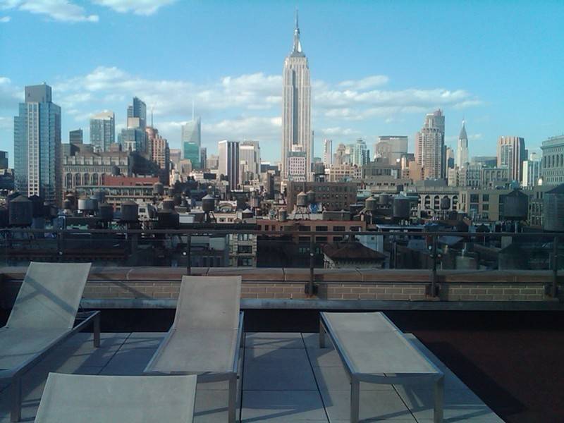 2BATH/PENTHOUSE /HUGE PRIVATE OUTDOOR SPACE/W18 st/5th Ave/DOORMAN BLUILDING/FLAT IRON/STEPS FROM UNION SQUARE