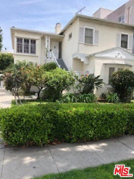 Less than half a block to Beverly Hills - 4 BR Duplex Beverly Hills Los Angeles
