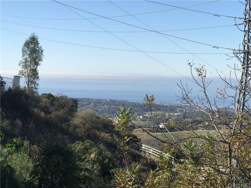 COME AND BUILD A DREAM HOME AT THIS PIECE LAND AND LIVE HAPPILY EVERAFTER IN MALIBU
