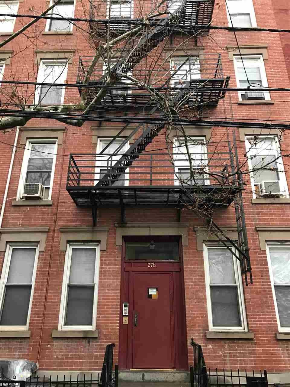 Beautiful 2BR/1BA walking distance to path in Downtown JC