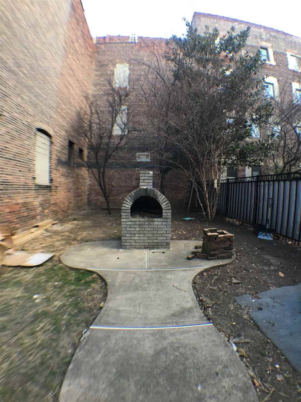 A STONE THROW AWAY FROM GROVE ST - 2 BR New Jersey