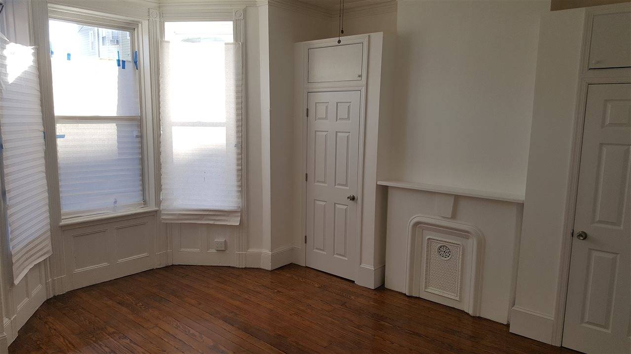 Newly renovated spacious 1200sqft 2 bedroom in a fantastic Jersey City Heights location