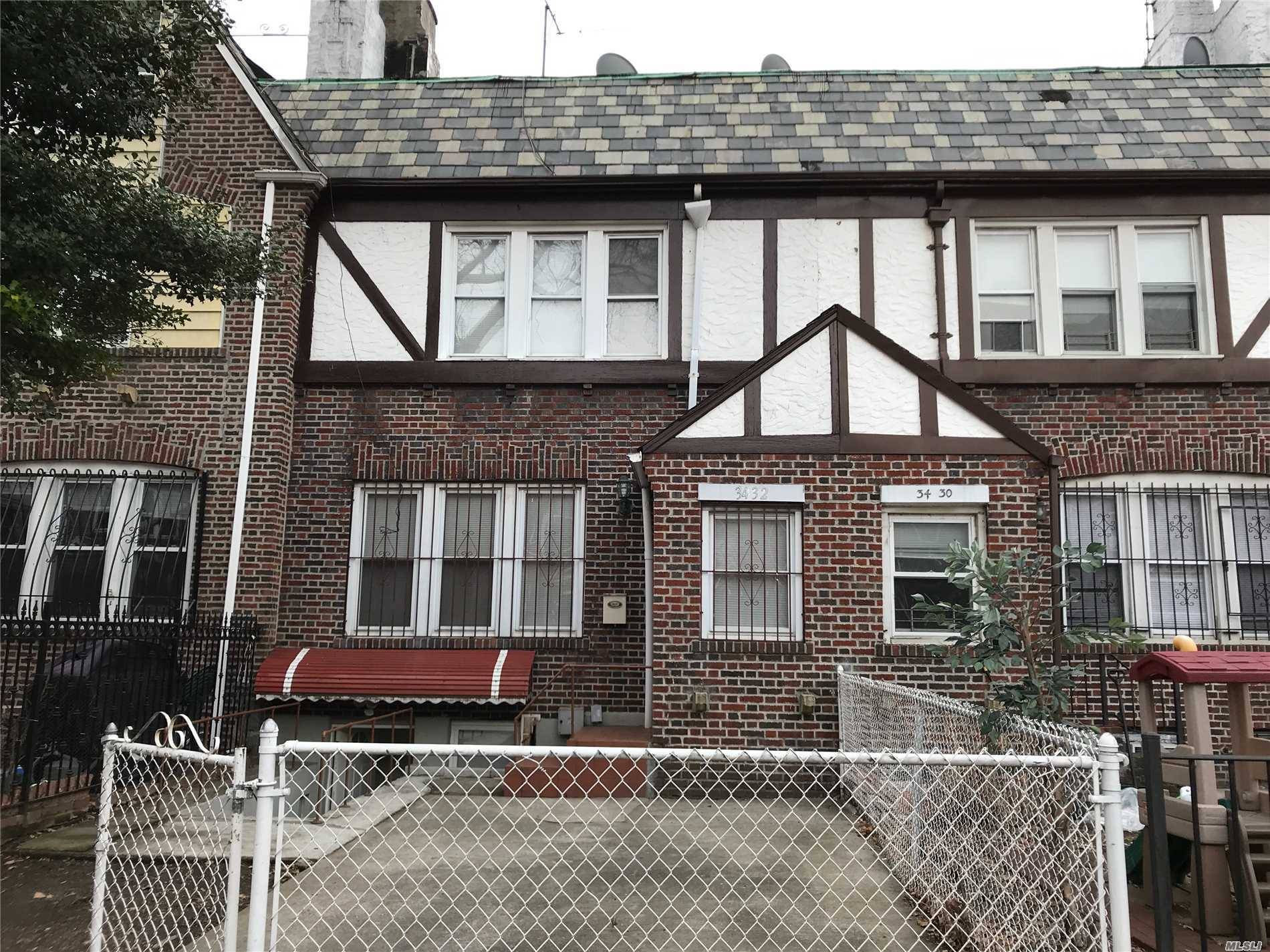 4 BR Multi-Family Jackson Heights LIC / Queens