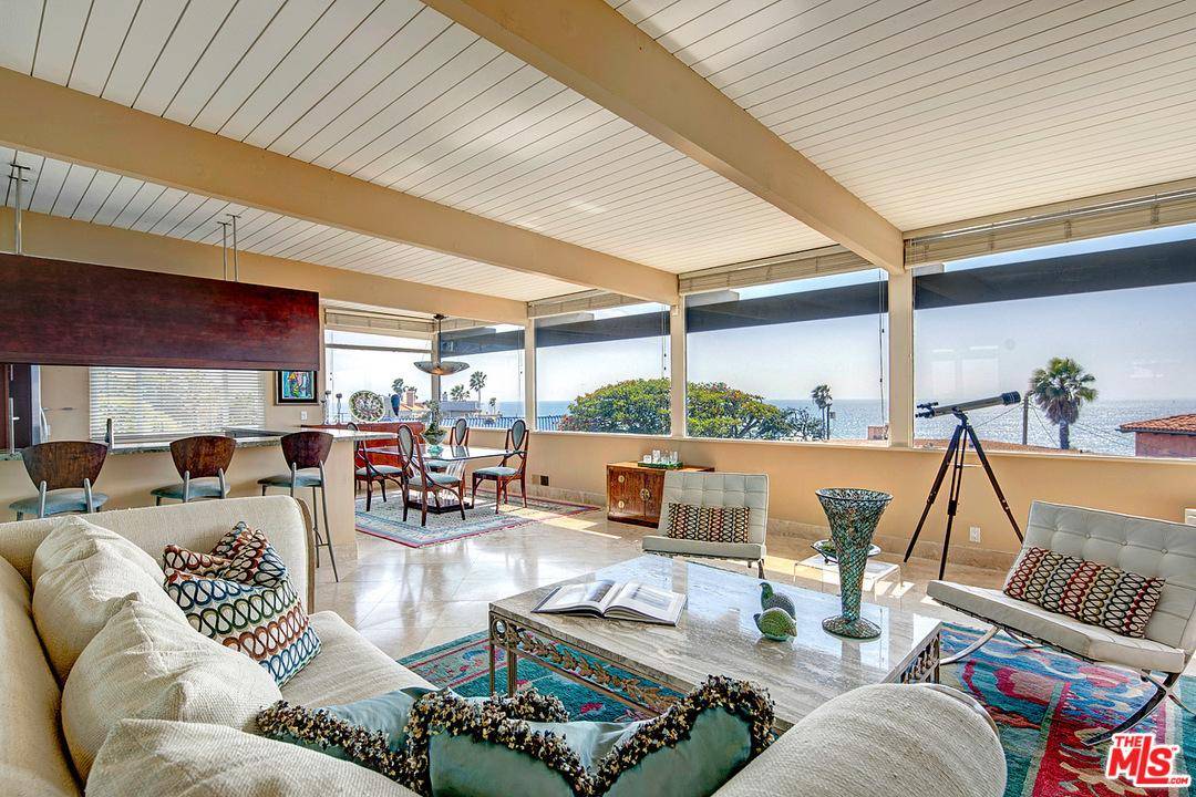 Absolutely fabulous mid-century modern beach house just steps to the beach on Playa's coveted west bluff
