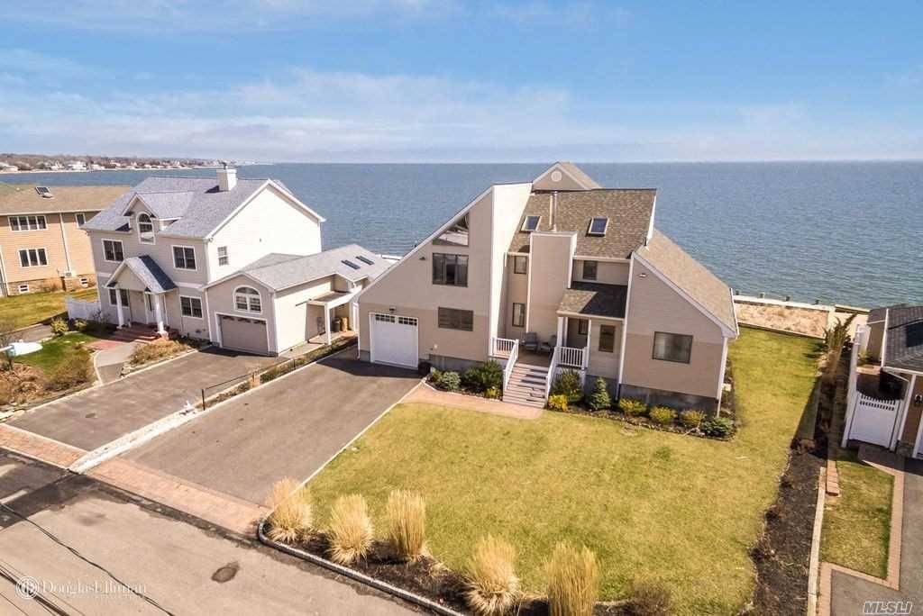 Fabulous Waterfront Home W/ Spectacular Sunrises And Sunsets On The Great South Bay!!